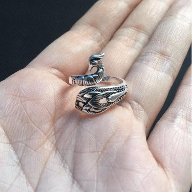 AKAI Adjustable Knitting Crochet Loop Ring