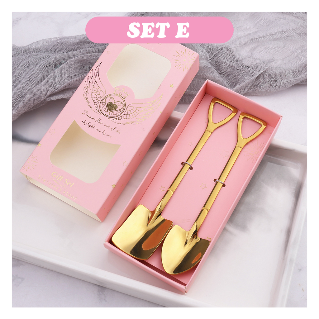 ShovelMe! Retro Dessert Spoon