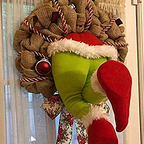 FanFix Grinch Stole Christmas Burlap Wreath